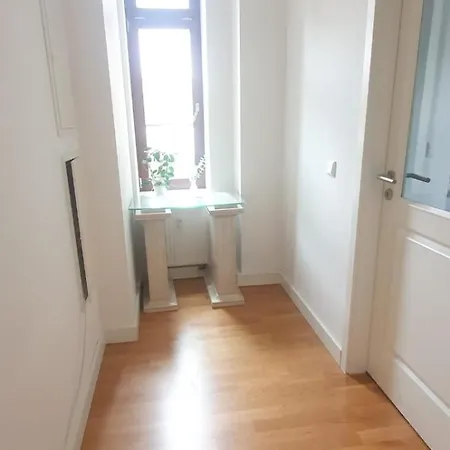 Altbauwohnung In Blasewitz Am Waldpark ドレスデン